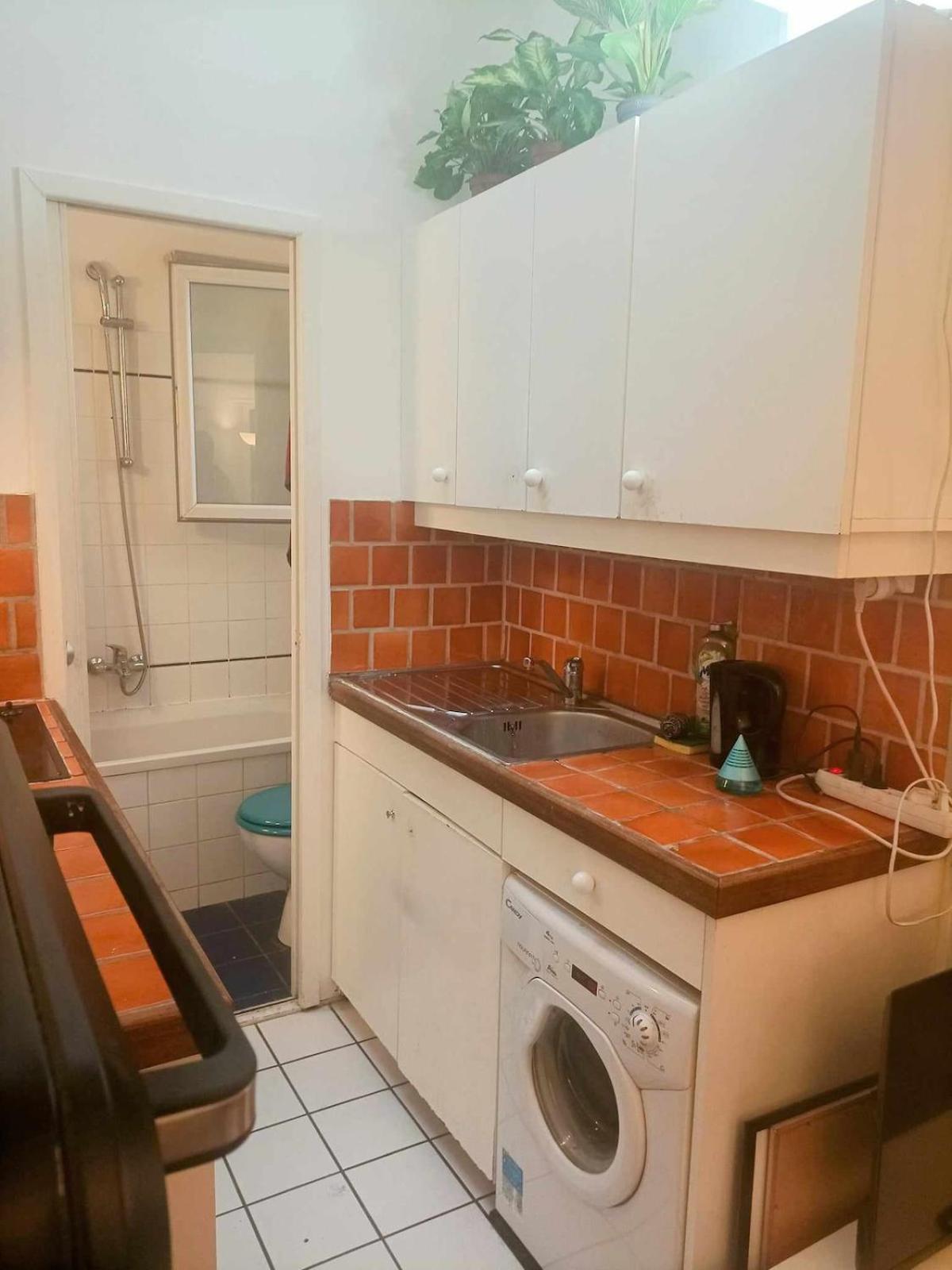 2 Comfortable 5th Arrondissement Apartment